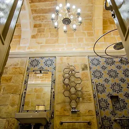 Senglea Suites Hotel 4*