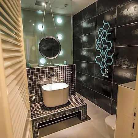 Senglea Suites 4*