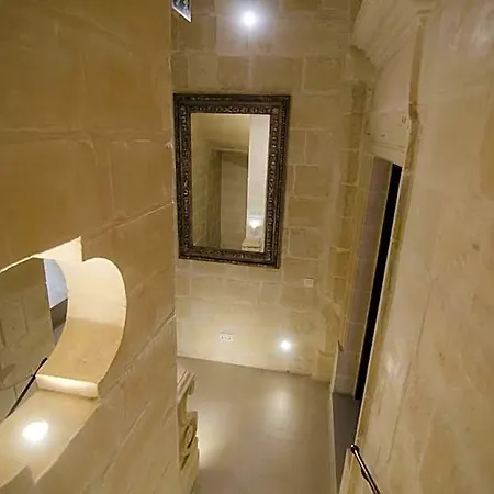 Hotel Senglea Suites 4*