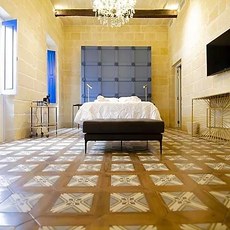 Senglea Suites