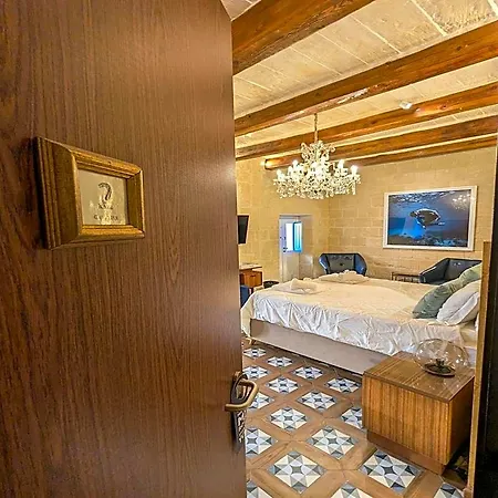 Senglea Suites Hotel
