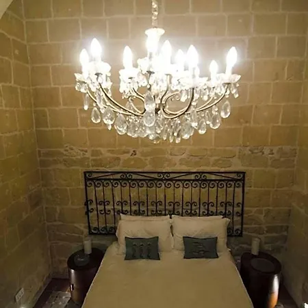Senglea Suites 4*